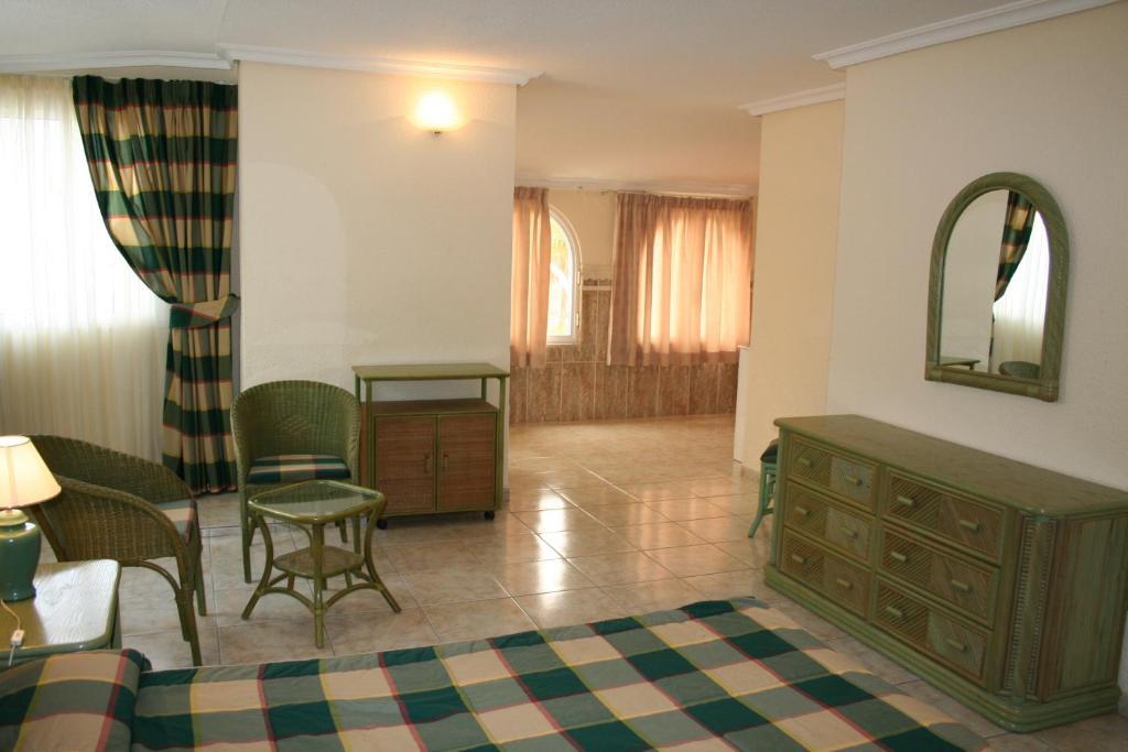 Chayofa Country Club Aparthotel Плая де лас Америкас Стая снимка